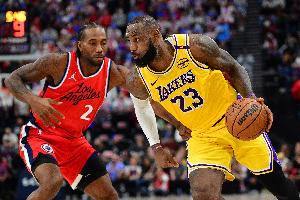 pp模拟器-旧事重提！莱昂纳德舅舅及其团队曾向猛龙和湖人索要不正当利益